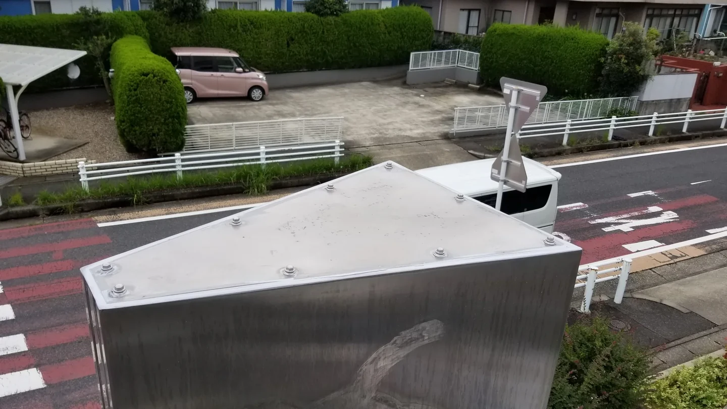 看板改修 11：看板の施工中